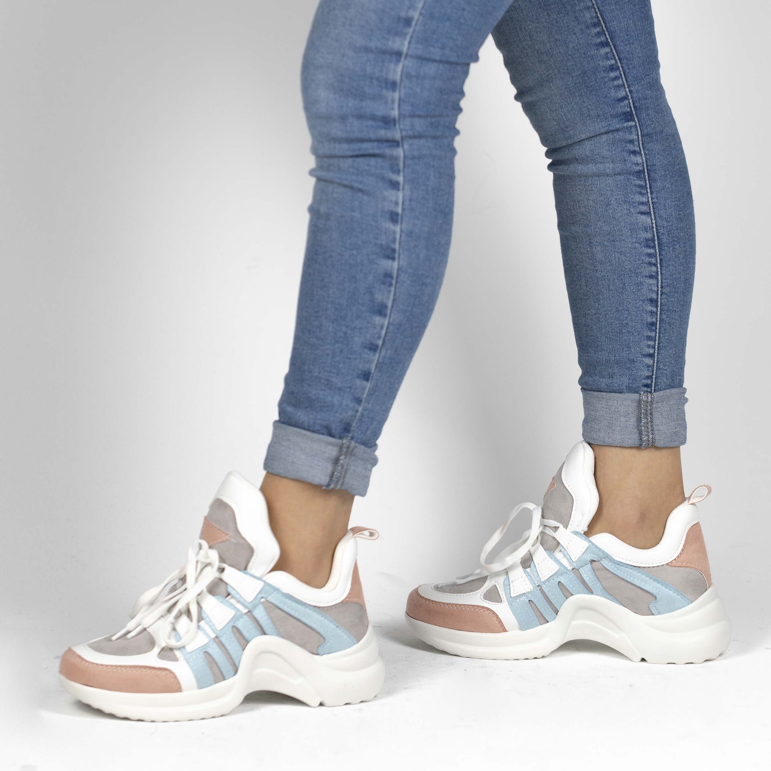 Kadın Kalın Tabanlı Spor Günlük Renkli Sneakers Ayakkabı, Renk: Beyaz - Mavi, Beden: 39