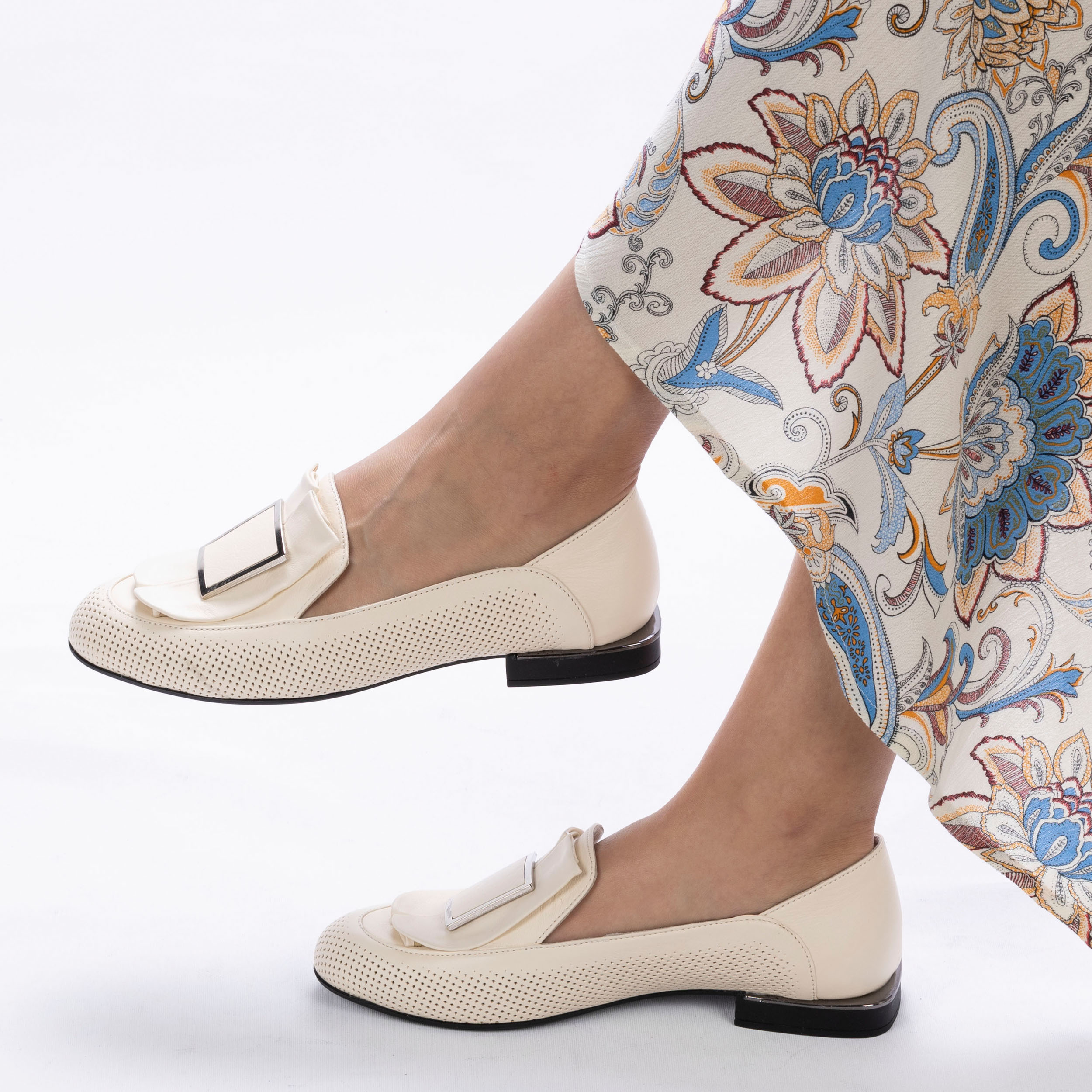 TwoEgoist Kadın Hakiki Deri Şık Tasarım Günlük Klasik Loafer - Babet Ayakkabı, Renk: Bej, Beden: 36
